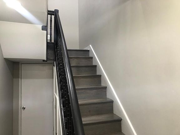 Entrance steps to unit