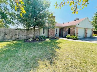 10602 Wood Flower Ct, Fort Wayne, IN