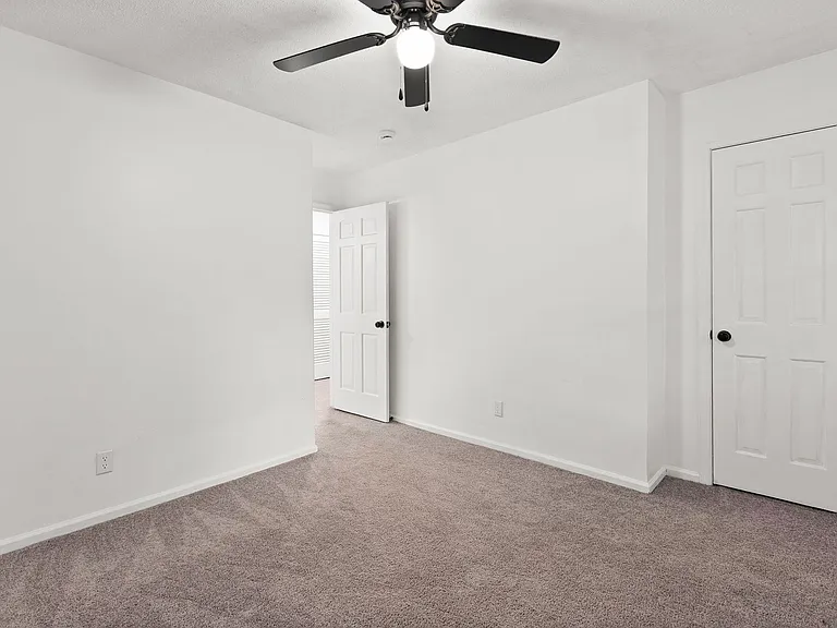 1303 W Meadowview Rd #F — Photo 11