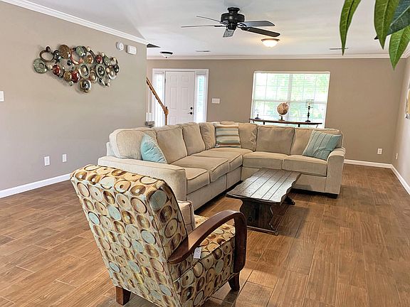4th image of 12818 Sanderling Ln