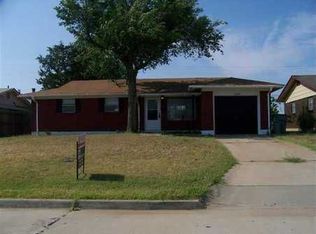 5328 NW Cherry Ave, Lawton, OK 73505