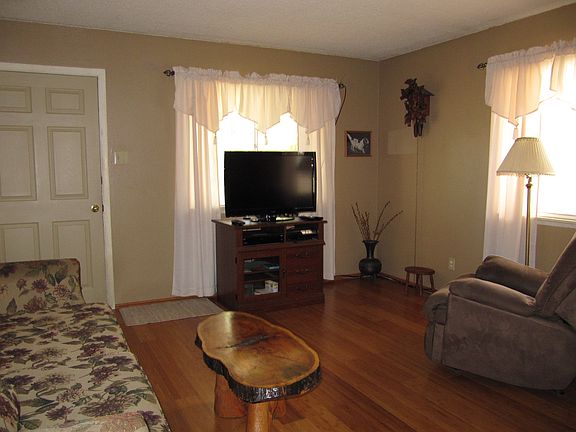 Bamboo Floor Living Rm.