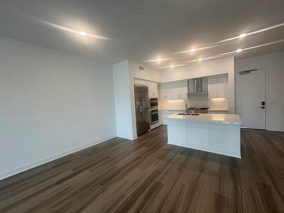 2409 Rivington #2409