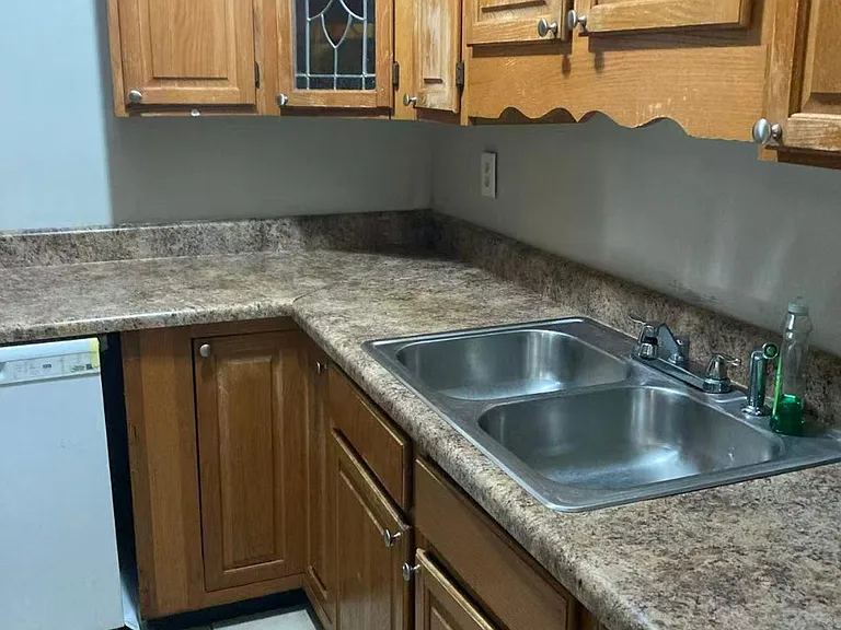 7542 Asbury Dr — Photo 10
