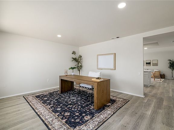 4th image of 26420 Allentown Dr