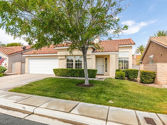 3rd image of 4871 La Menta Dr