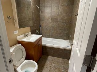 4421 Prescott Ave APT 10, Lyons, IL 60534