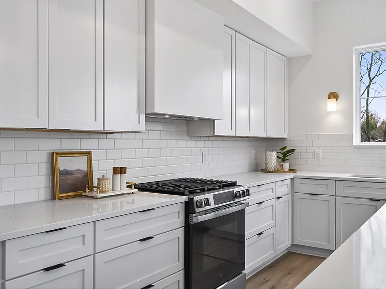 2503 Jansen Ave — Photo 15