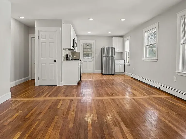 79 Farrington St #7 — Photo 10