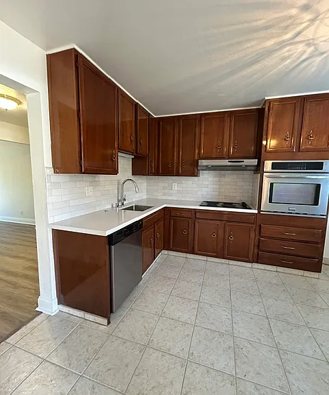 125 Villa Pacheco Ct — Photo 3