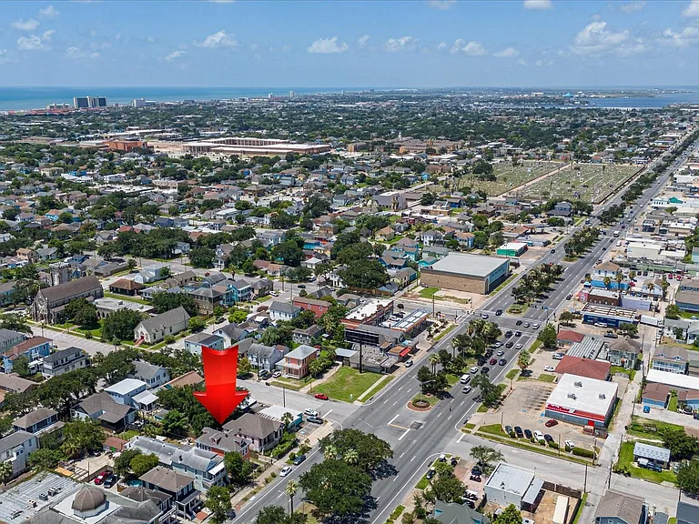 3519 Broadway St — Photo 22
