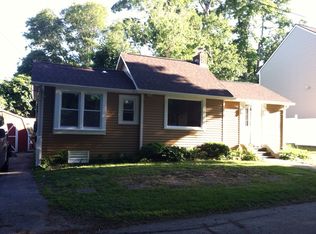 5 Terrace Ave, Niantic, CT 06357