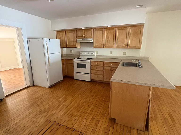 93 Seymour St #1 — Photo 4