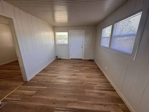 1446 Murray Rd — Photo 3