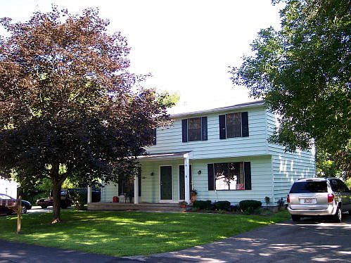 2nd image of 251 Jefferson Ave #2