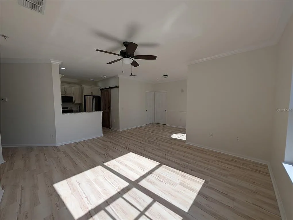 2 bed, 2.0 bath, 1034 sqft, $2,200 — Photo 2