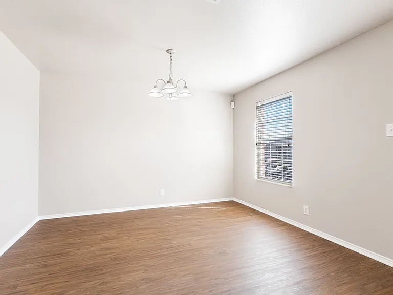 13415 Rhodes Villa — Photo 4