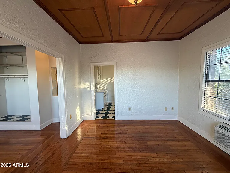902 E Palm Ln #8 — Photo 8