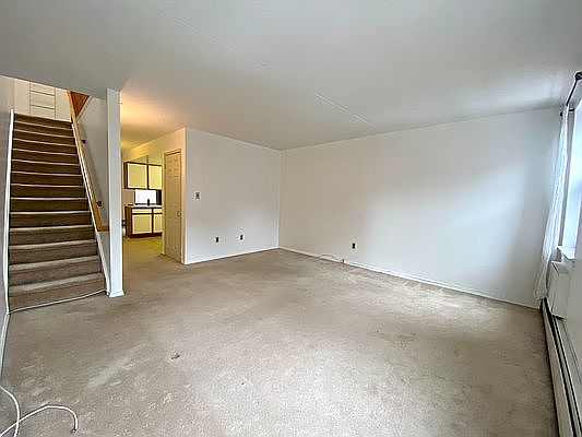 1st image of 263 W 121st St #2