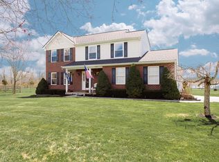 8927 Fawn Trl, Blanchester, OH 45107