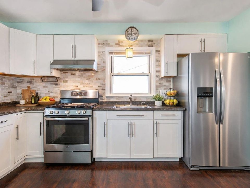 1st image of 174A Sheridan Ave #2