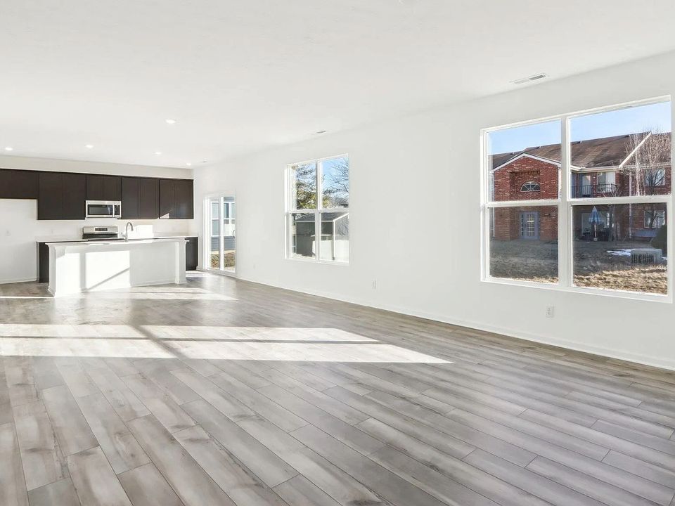 2nd image of 3232 Sand Walk Dr