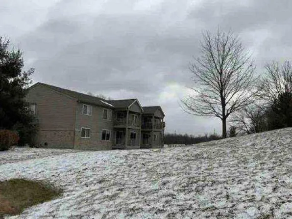 1800 Hamilton Ct, Florence, KY 41042