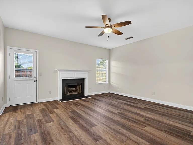 6120 Hemperly Rd — Photo 9