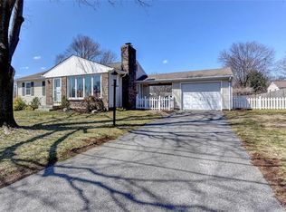 25 Briarwood Dr, Cumberland, RI 02864