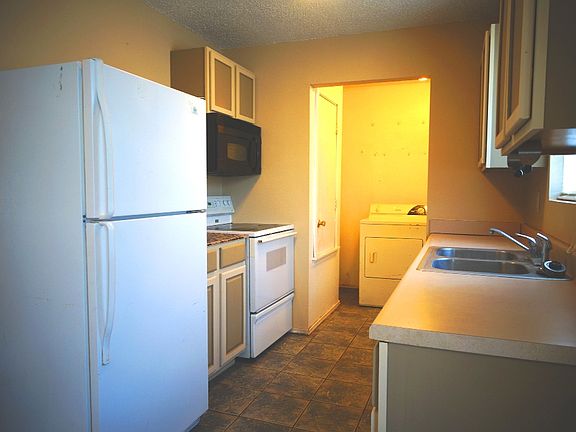 3rd image of 20760 SE 192nd St