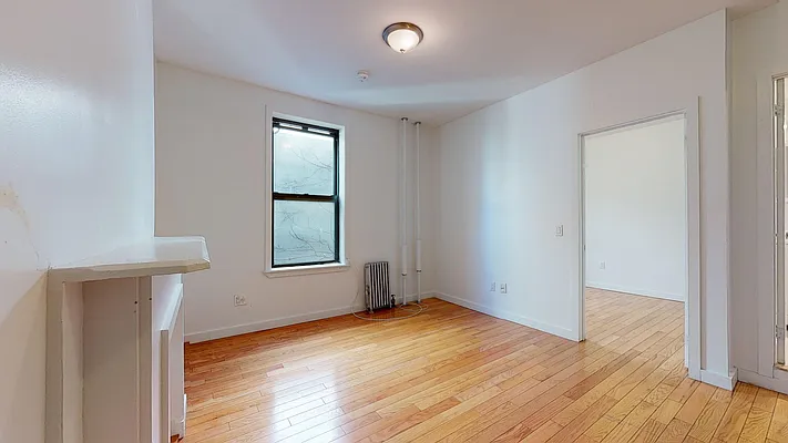 Rented by Bond New York | media 15