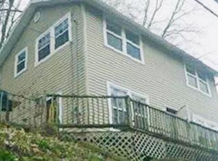 615 C St, Mc Gregor, IA 52157