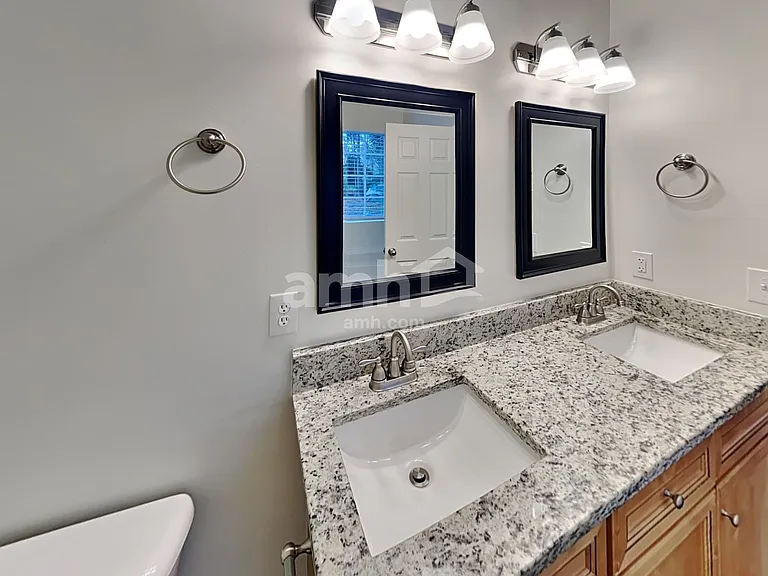 710 Norwood Ct — Photo 10