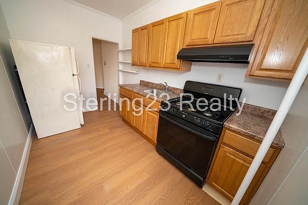 1st image of 28-19 23rd Ave #106