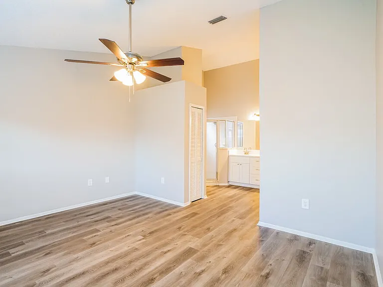 1434 Lakehurst Way — Photo 11