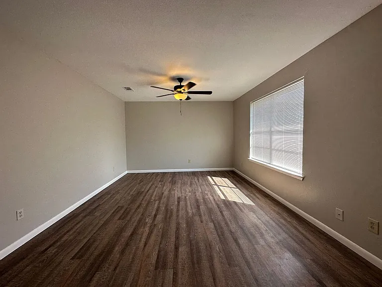 7316 Sanger Ave #A — Photo 2
