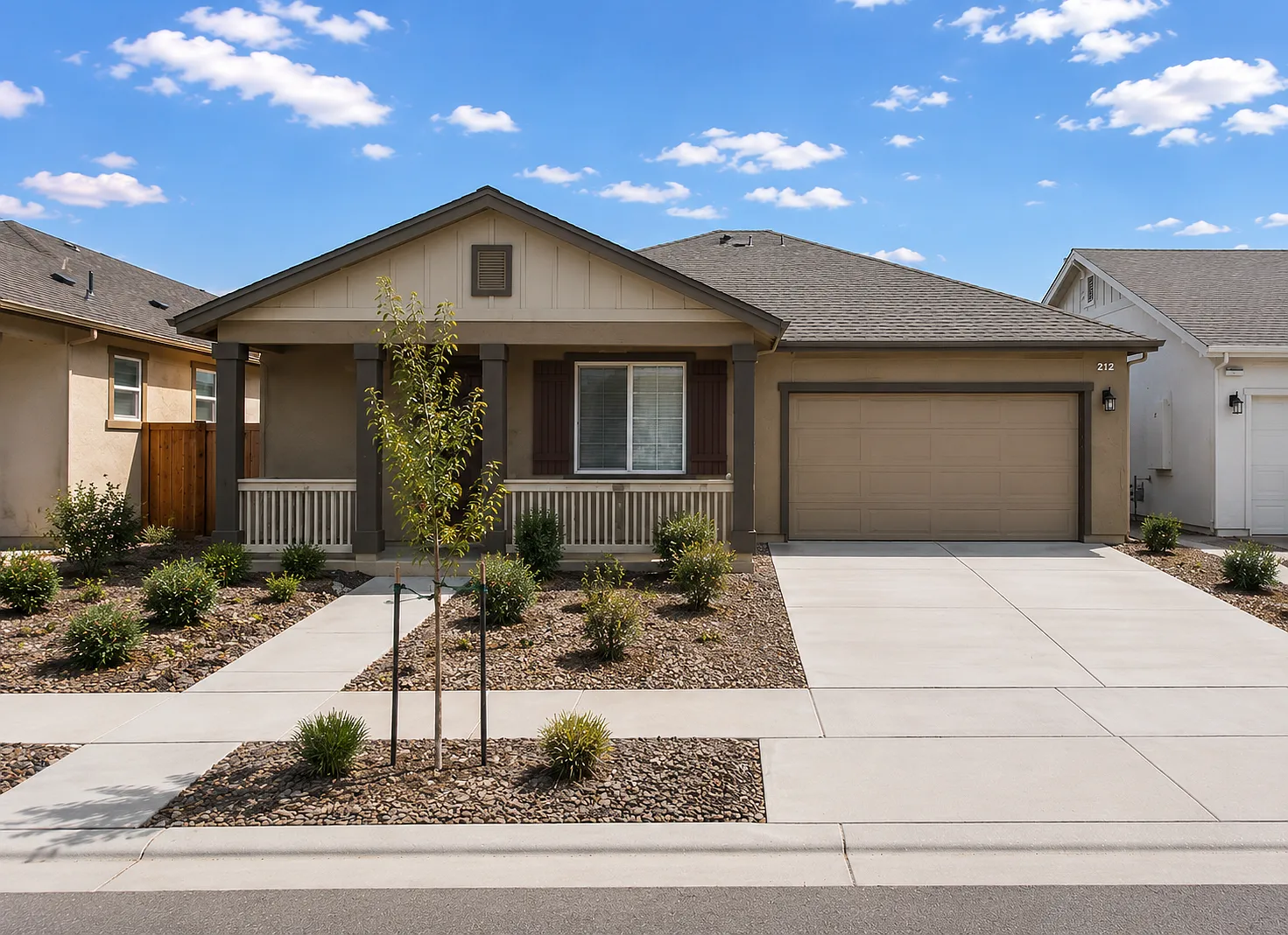 3 bed, 1298 sqft, $2,399 — Photo 1