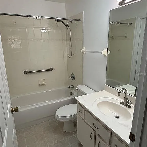 3906 NE 22nd St — Photo 23