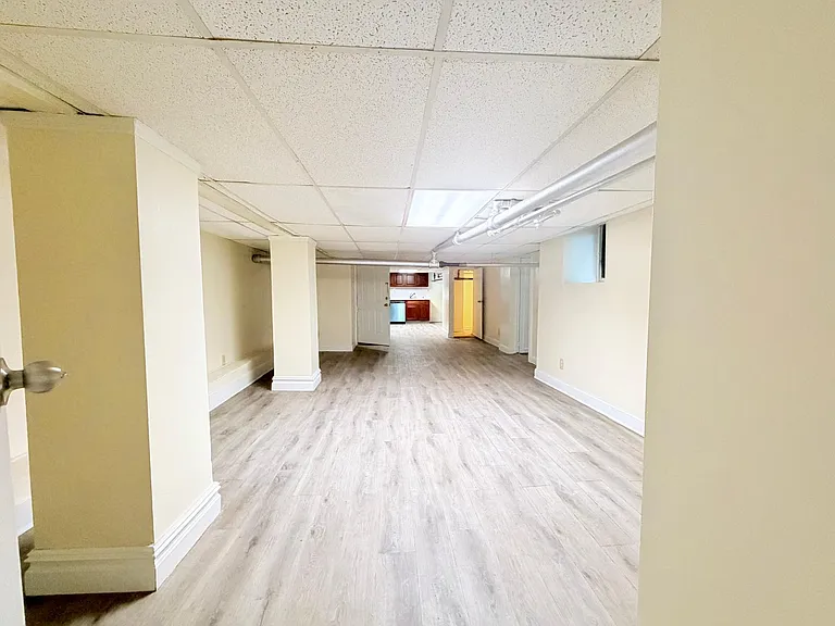 112 Glenwood Ave #B2E — Photo 2