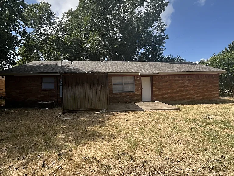 1710 Avalon Rd — Photo 13
