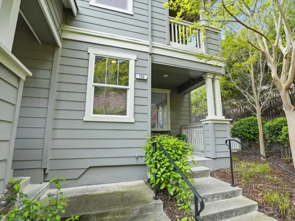 700 Live Oak Way APT 702, Belmont, CA 94002
