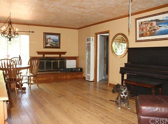 4th image of 40122 San Francisquito Canyon Rd