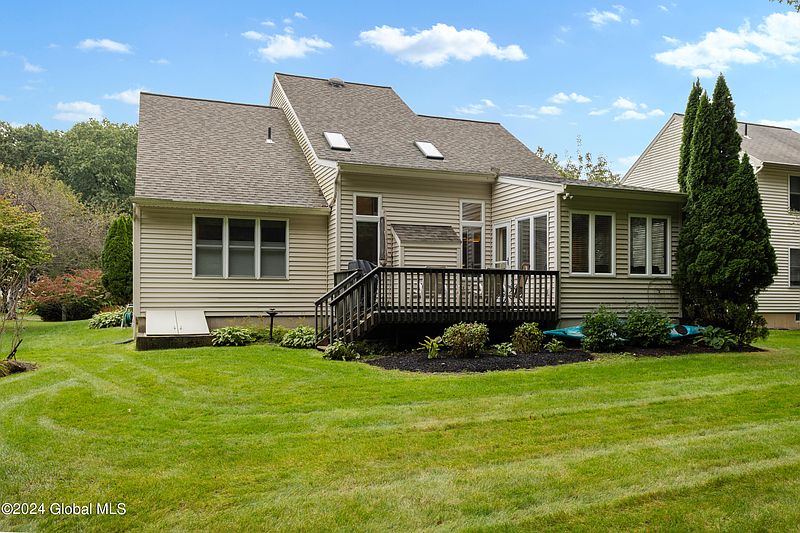 3rd image of 17 Waterview Drive