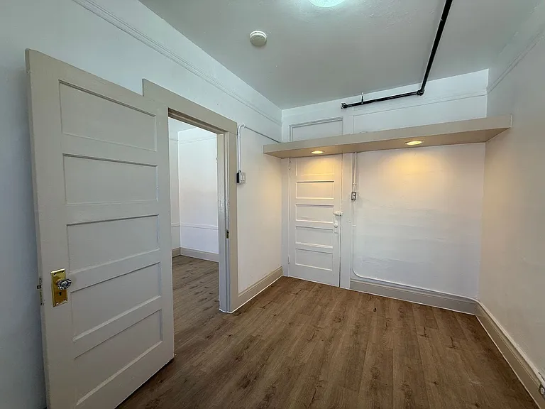 858 Washington St #132-133 — Photo 3