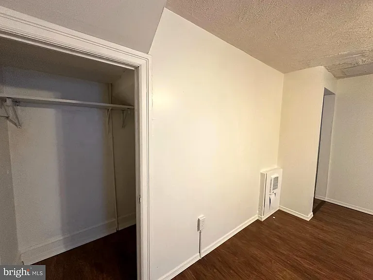 277 S Potomac St #3 — Photo 9