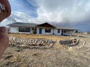 701 McHenry Dr, Farmington, NM 87401