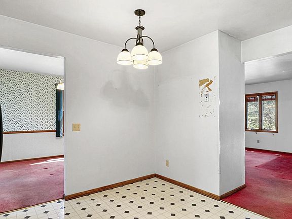 5th image of 6014 Old Middleton Road