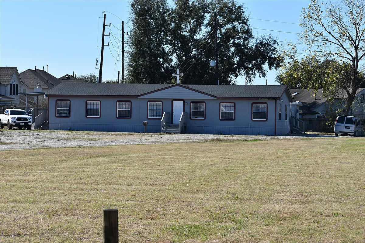 Building Photo - 7813 Clodine Rd