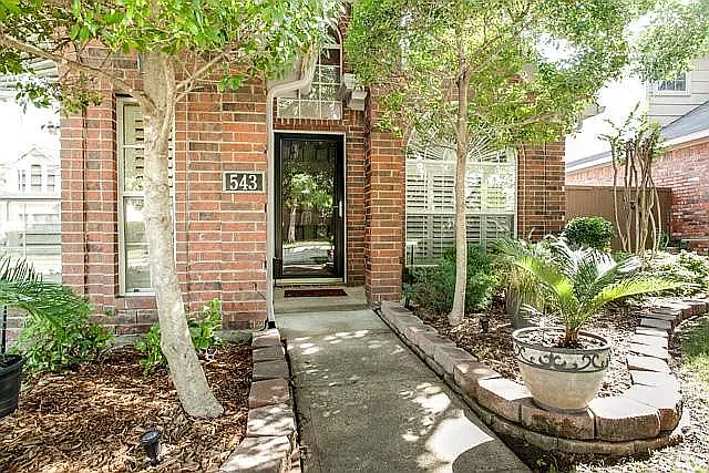 3 bed, 1682 sqft, $2,850 — Photo 1