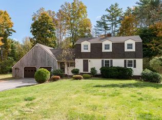 571 Portland Ave, Rollinsford, NH 03869
